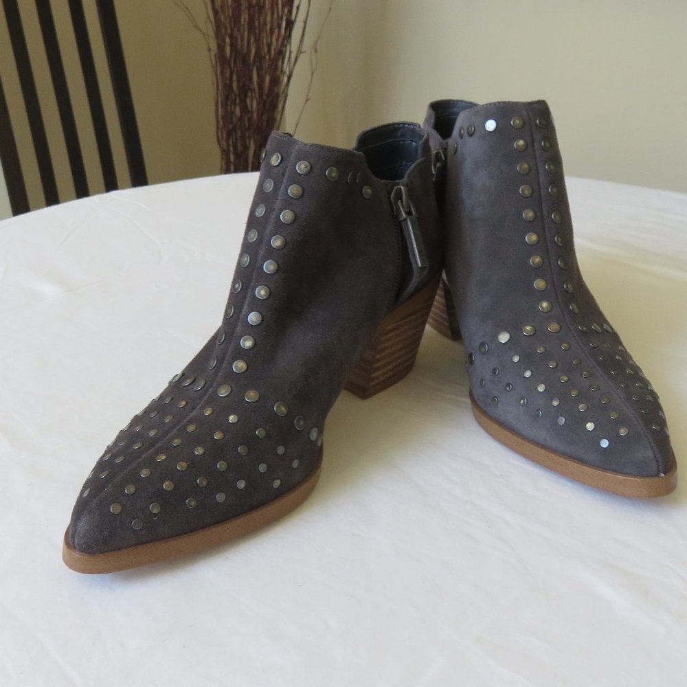 Women 1State leather suede Loka Studded ankle boots NWT 7